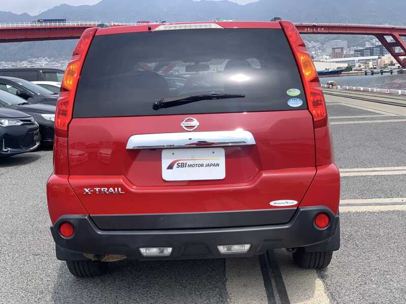 X-TRAIL