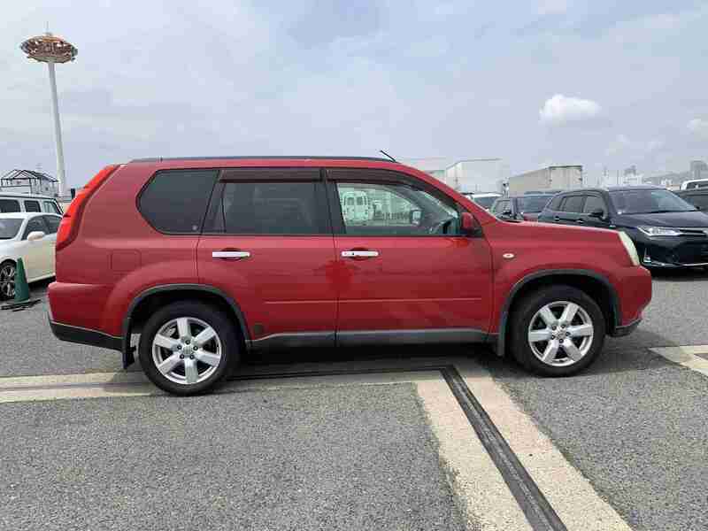 X-TRAIL
