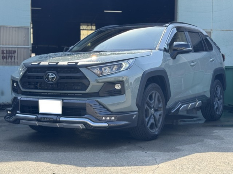 TOYOTA RAV4