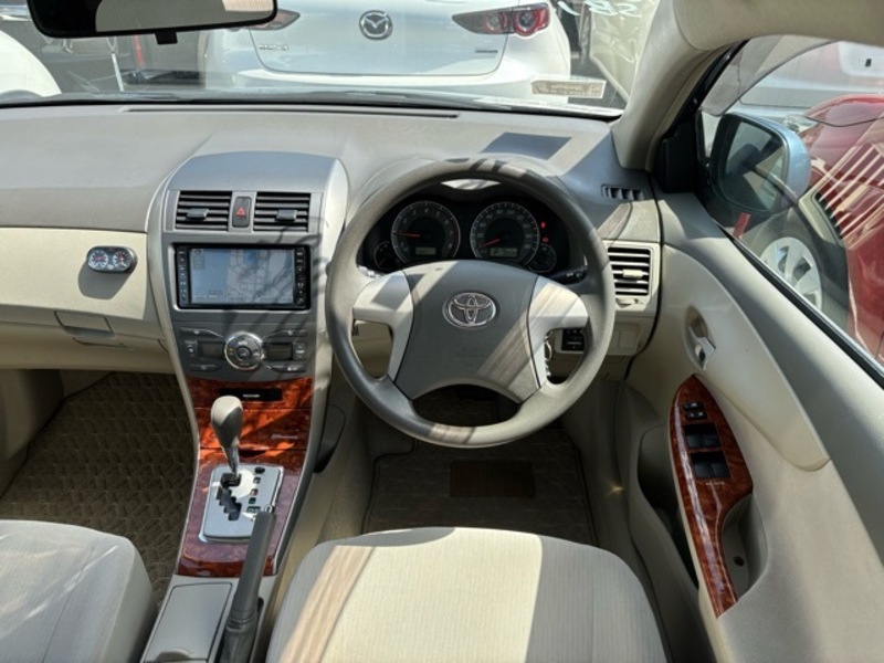 COROLLA AXIO