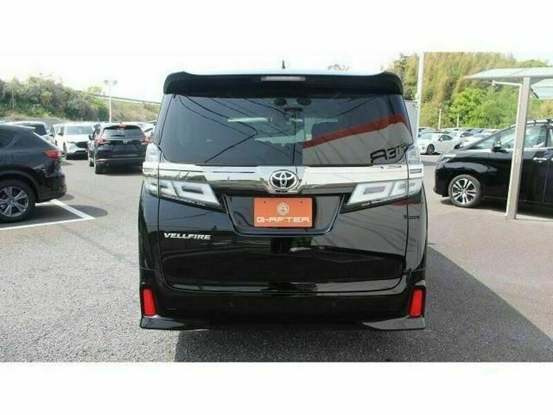VELLFIRE-8