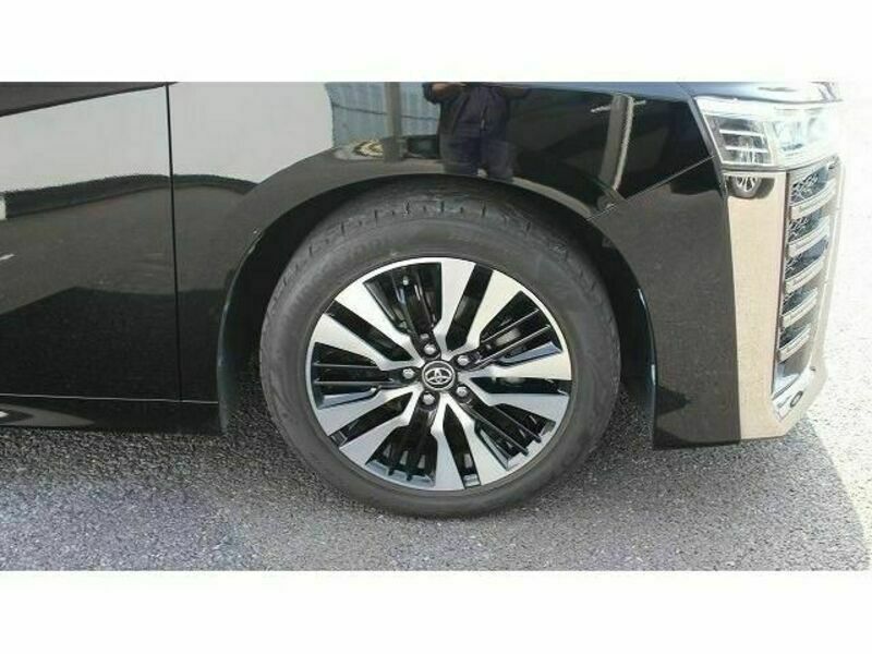 VELLFIRE-12