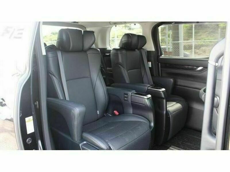 VELLFIRE-14