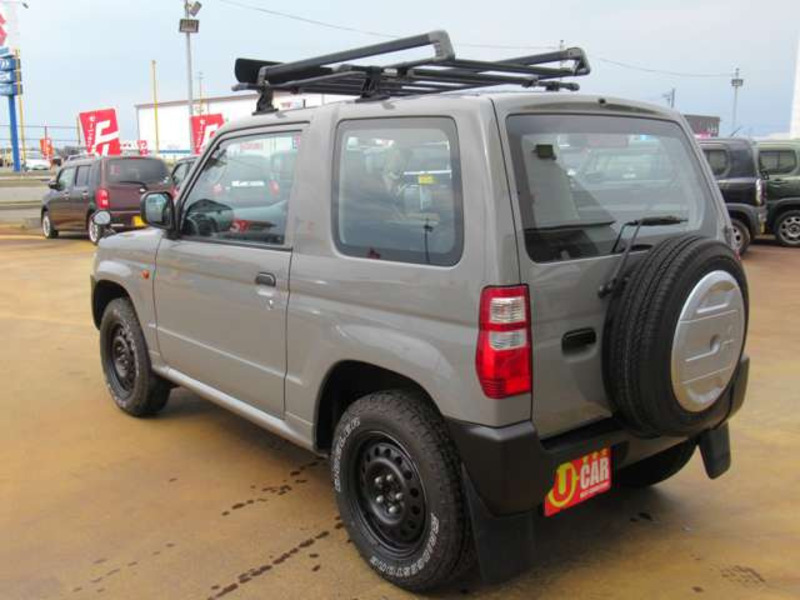 PAJERO MINI