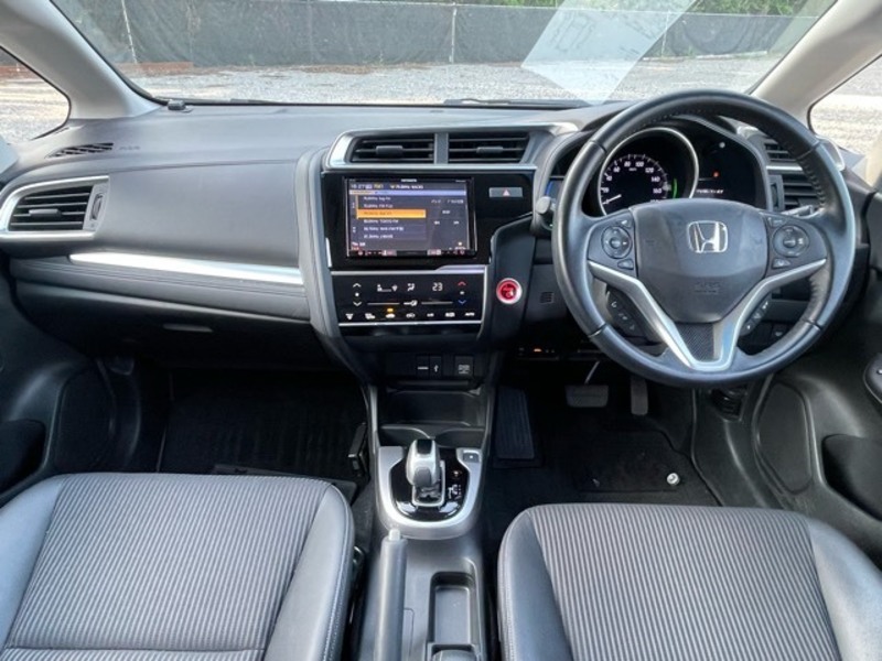 FIT HYBRID-8