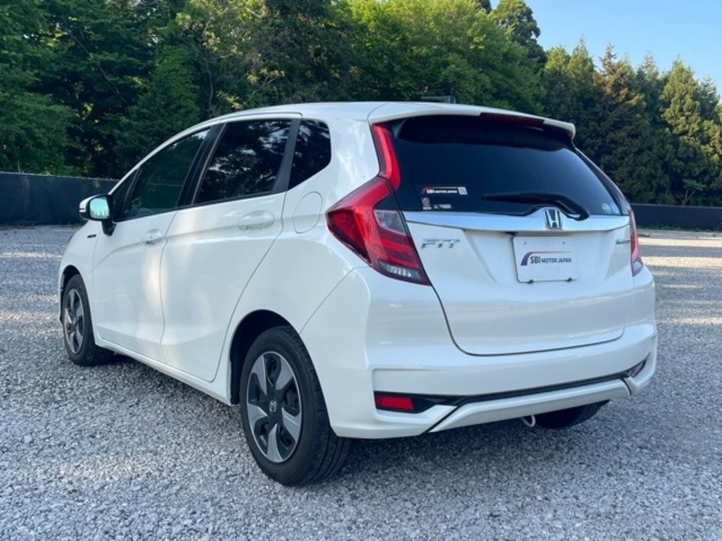 FIT HYBRID-4