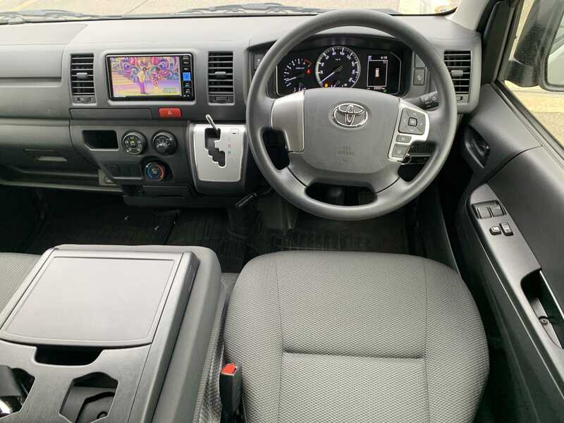 HIACE VAN