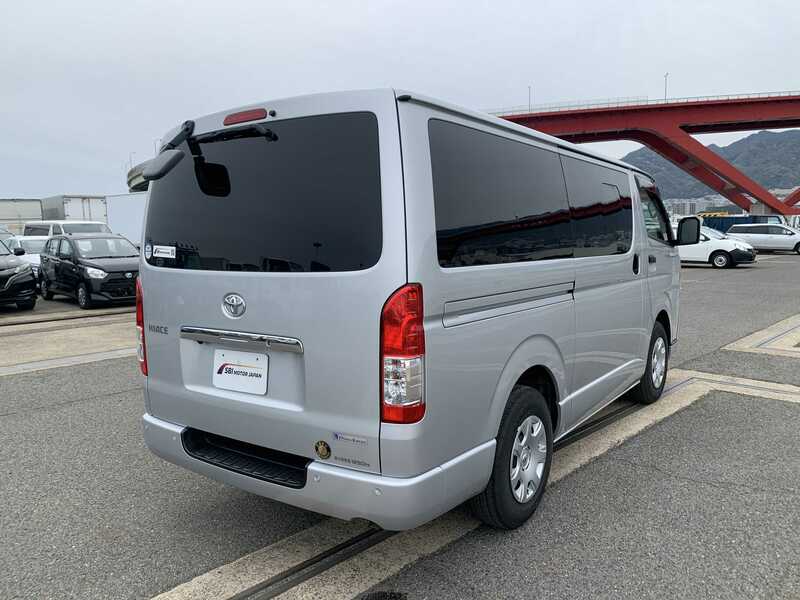 HIACE VAN
