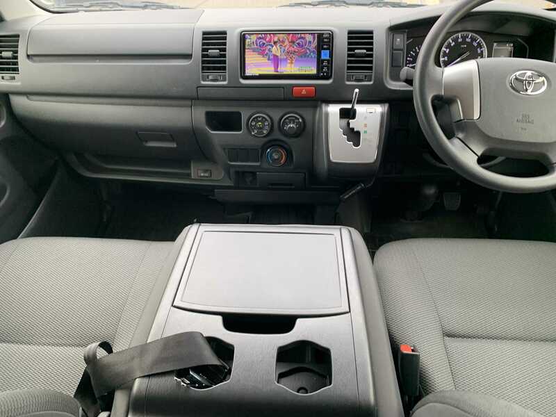 HIACE VAN