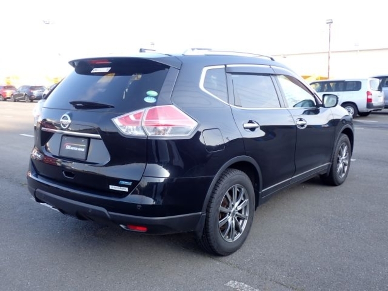 X-TRAIL-4
