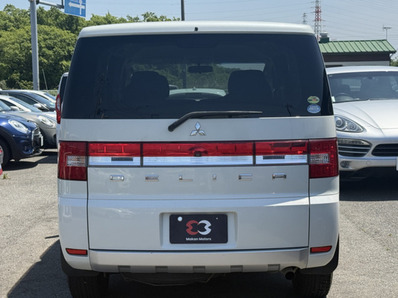 DELICA D5