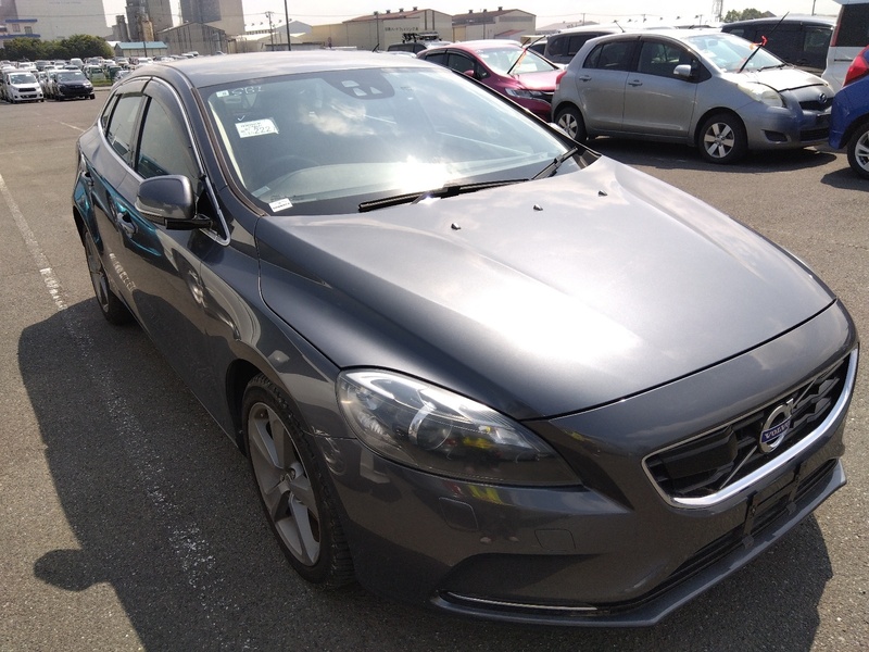 V40