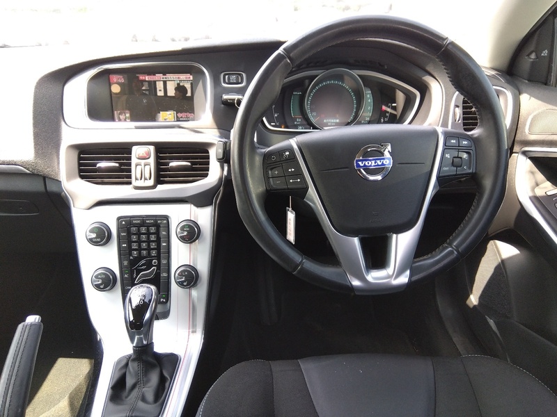V40