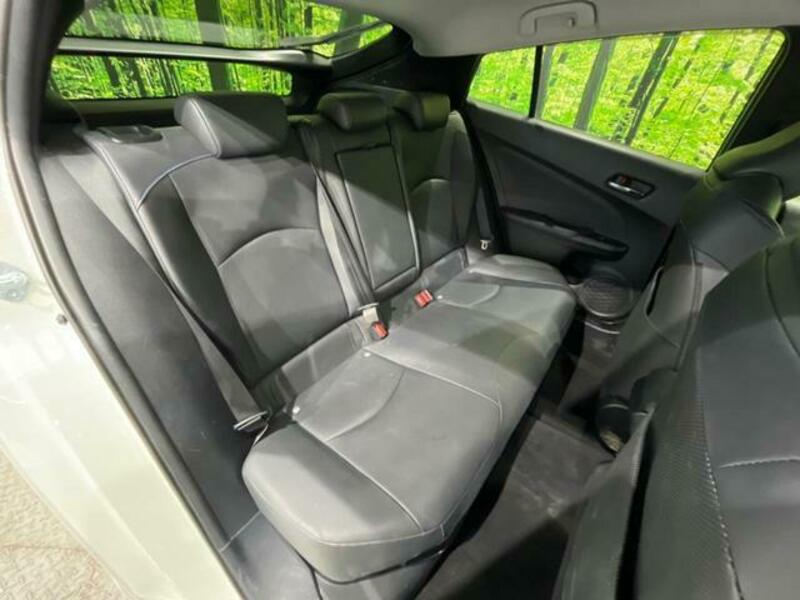 PRIUS-8