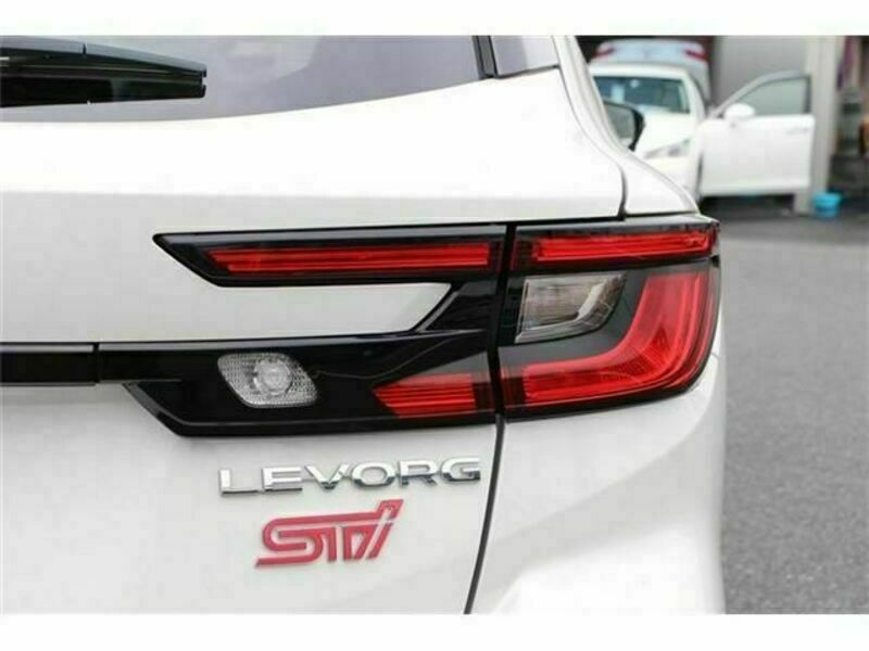 LEVORG-11