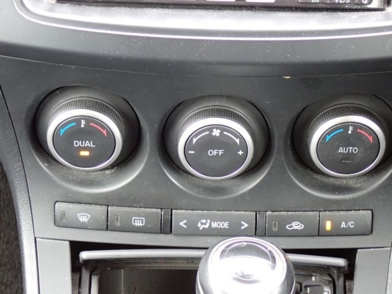 Axela Sport
