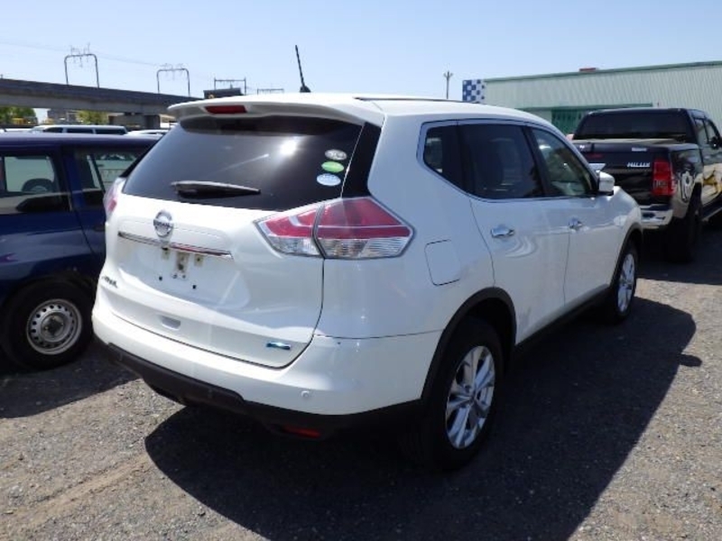 X-TRAIL-3