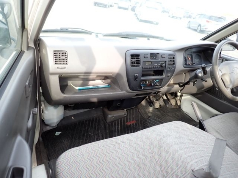 TOWNACE TRUCK-8
