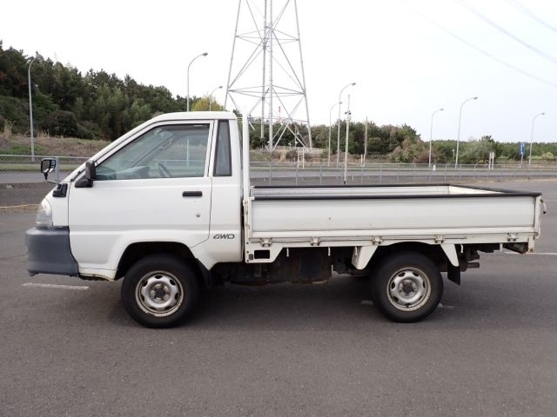 TOWNACE TRUCK-1