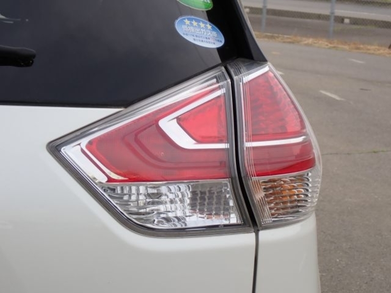 X-TRAIL-30