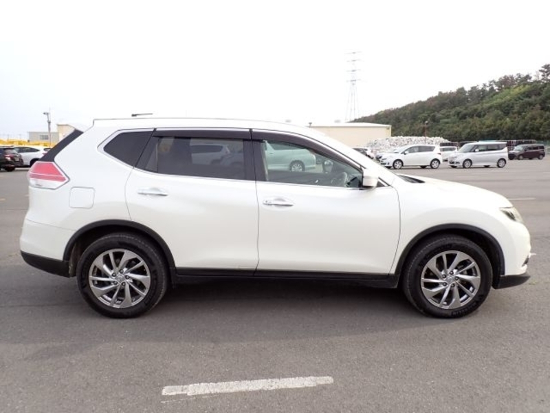 X-TRAIL-5