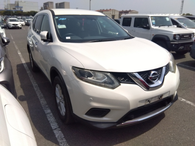 X-TRAIL-1