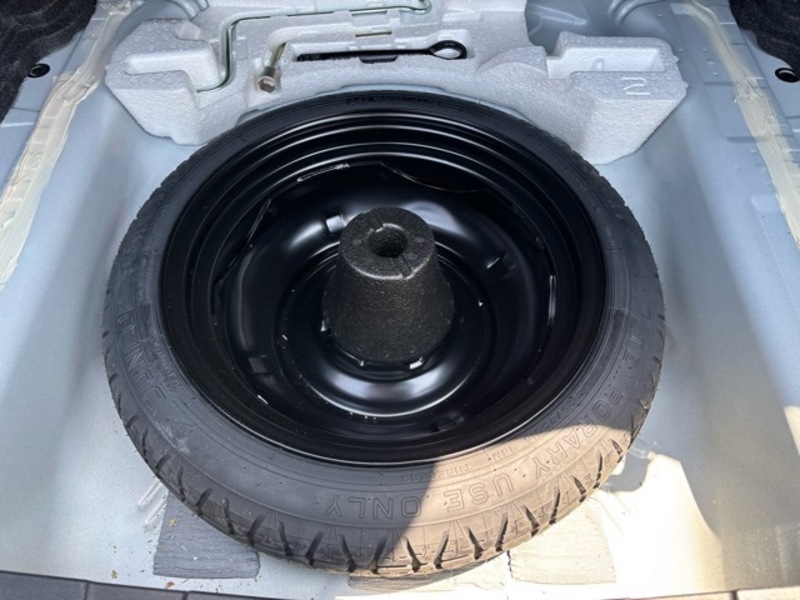 COROLLA AXIO