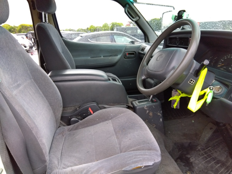 HIACE VAN