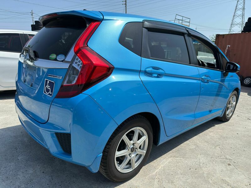 FIT HYBRID