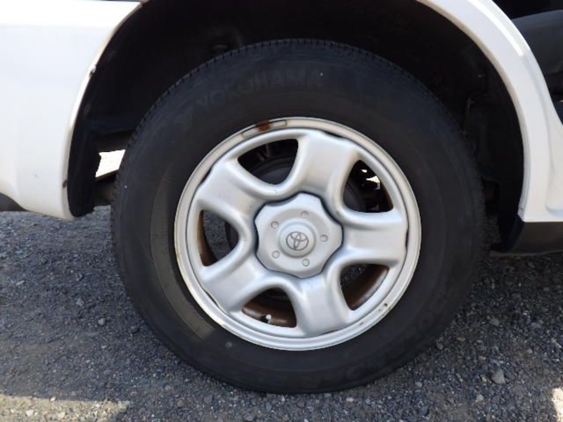 RAV4-8