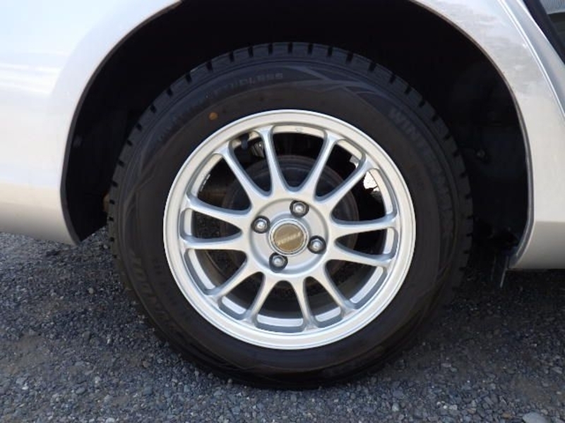 COROLLA AXIO