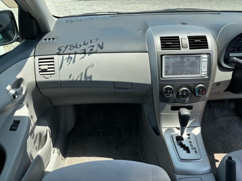 COROLLA AXIO