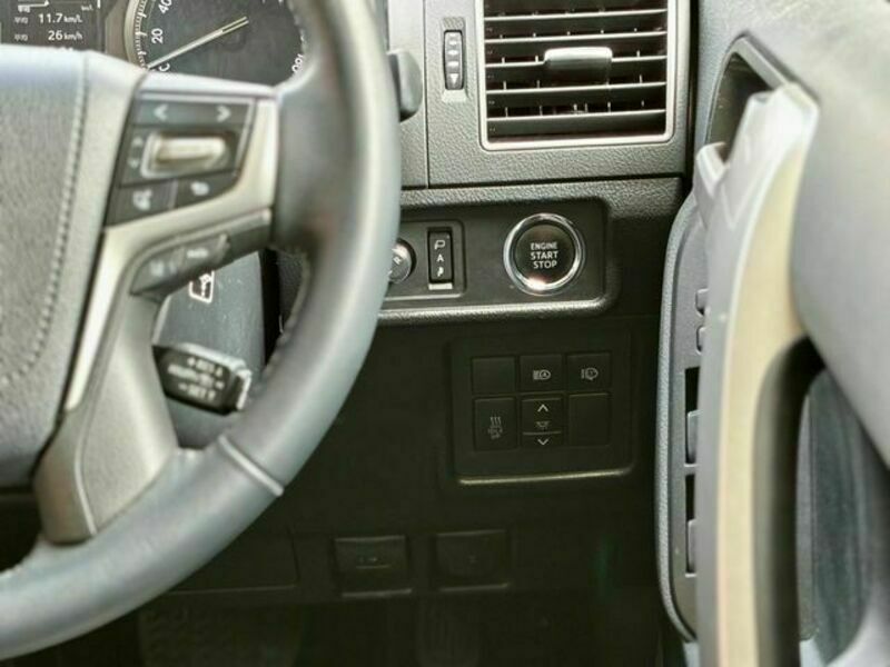 LAND CRUISER PRADO-15