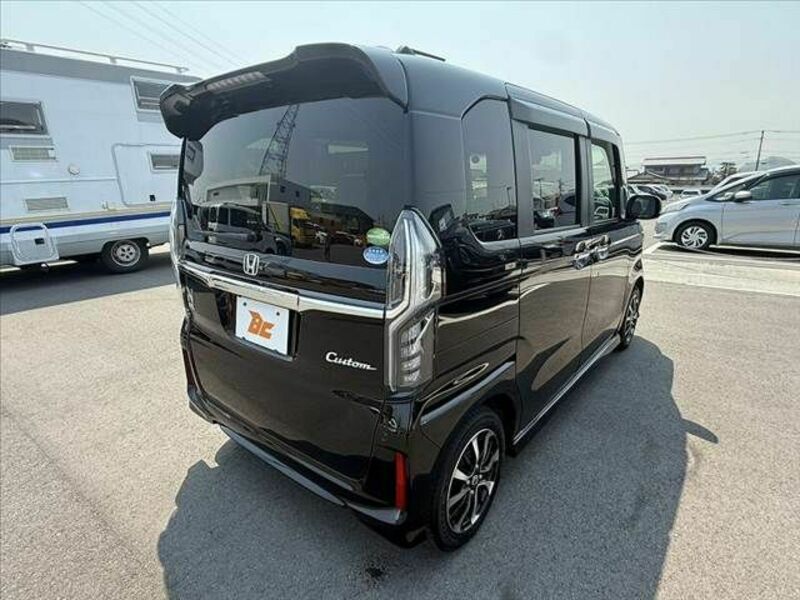 N BOX CUSTOM-14