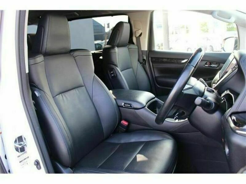 VELLFIRE-13
