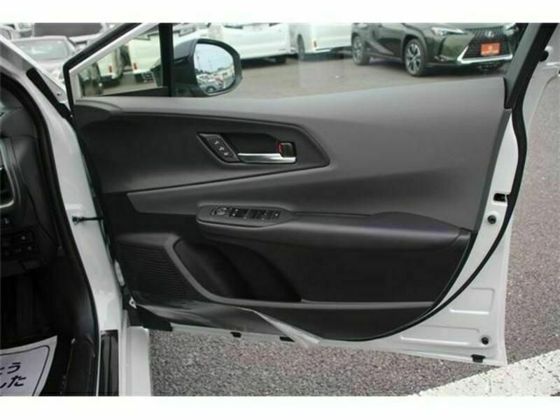 PRIUS-10