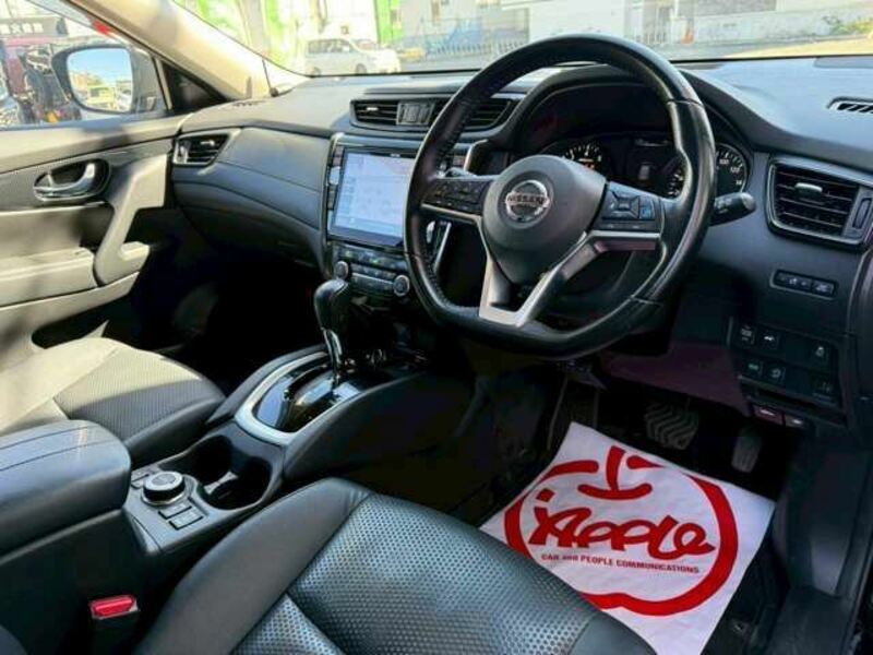 X-TRAIL-10