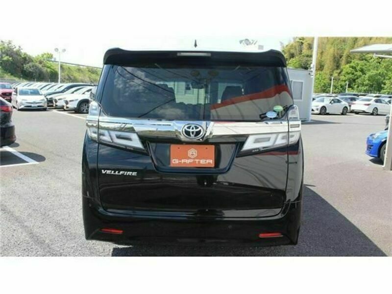 VELLFIRE-8