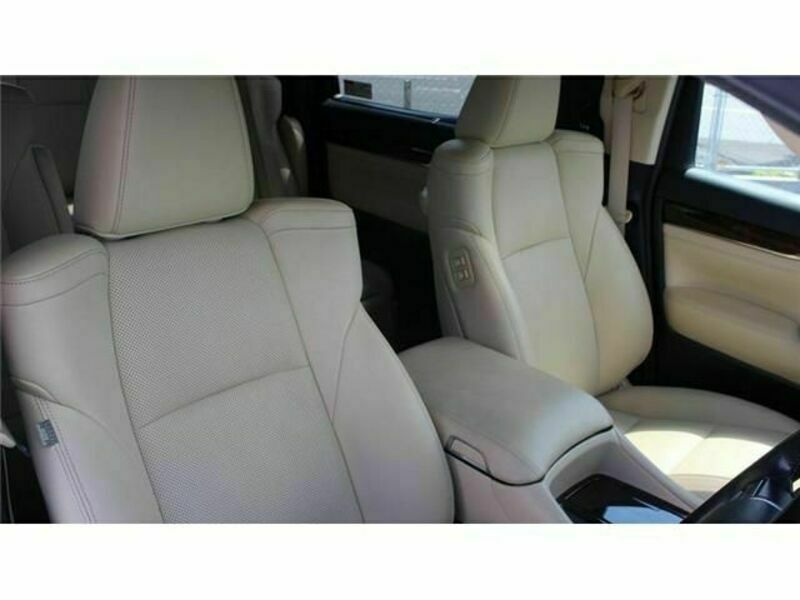 VELLFIRE-13
