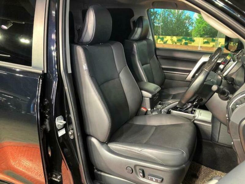 LAND CRUISER PRADO-7