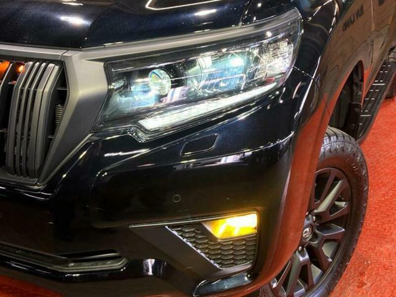 LAND CRUISER PRADO-10