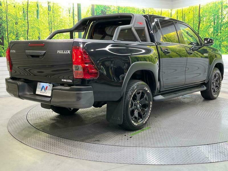 HILUX