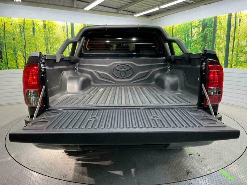 HILUX