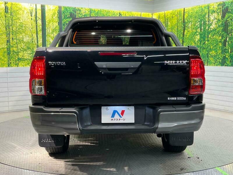 HILUX