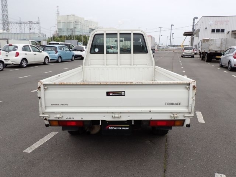 TOWNACE TRUCK