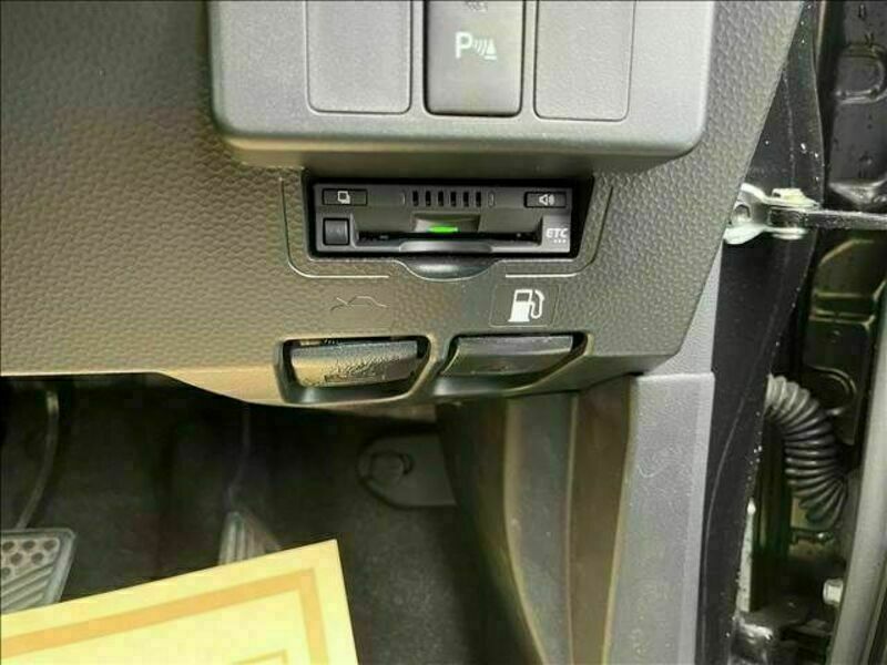 ROOMY-10