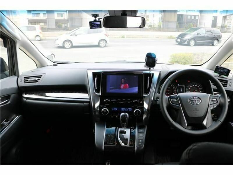 ALPHARD-6