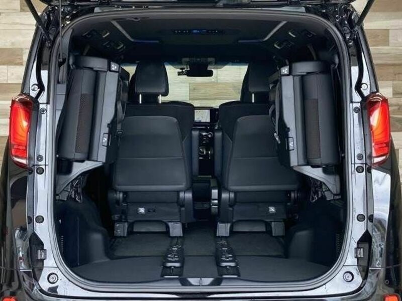 ALPHARD-12