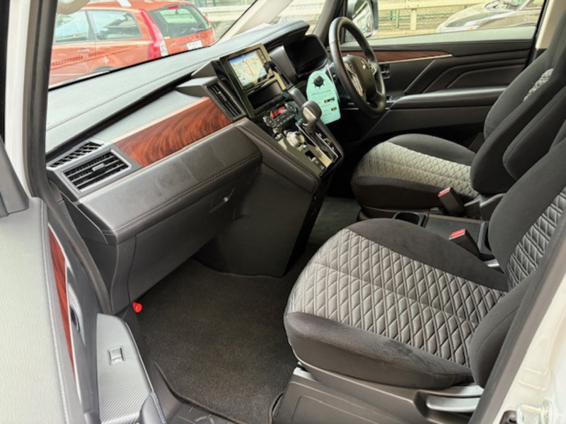 DELICA D5-12