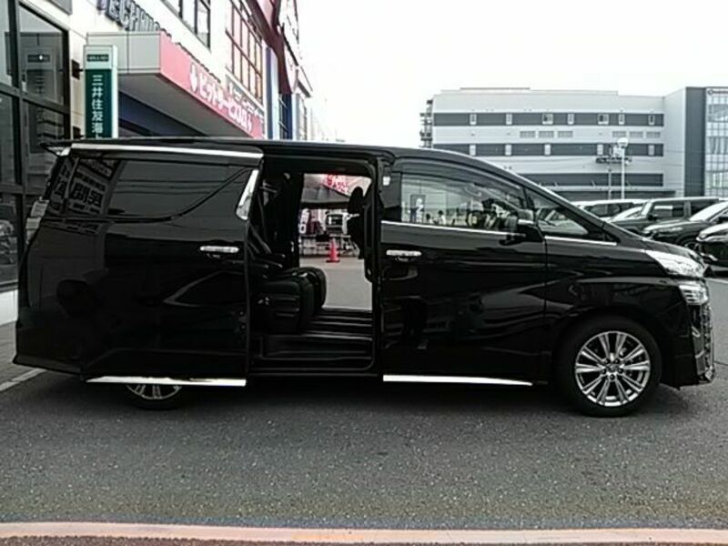 VELLFIRE-7